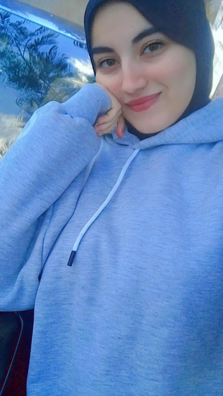 Esraa Ali