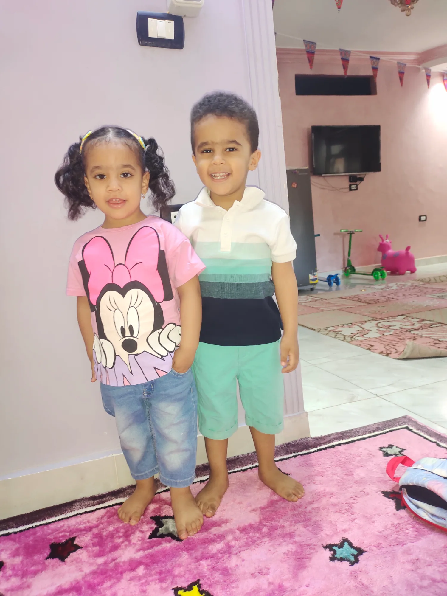 منى