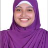 طالبة صيدلة