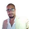 كاتب محتوى إبداعي ومتخصص تسويق عبر منصات التواصل الاجتماعي